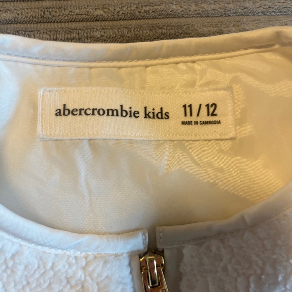 Abercrombie Fleece Sherpa Jacket Kids Girls 11/12 Cream Full Zip Lined Bomber - Picture 3 of 10